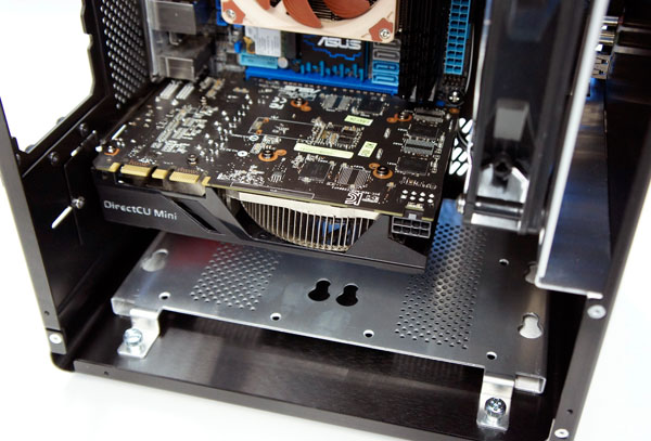  ASUS GeForce GTX 670 DirectCU     Mini-ITX